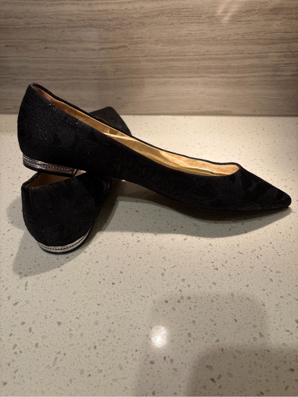 Badgley Mischka Black Pointed-Toe Suede Flats